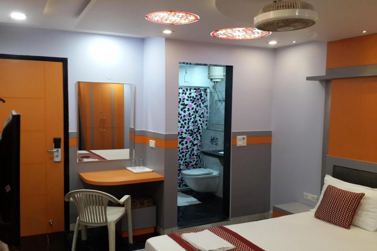 Oyo 86669 Arnav Residency Hotel Nuova Delhi Esterno foto