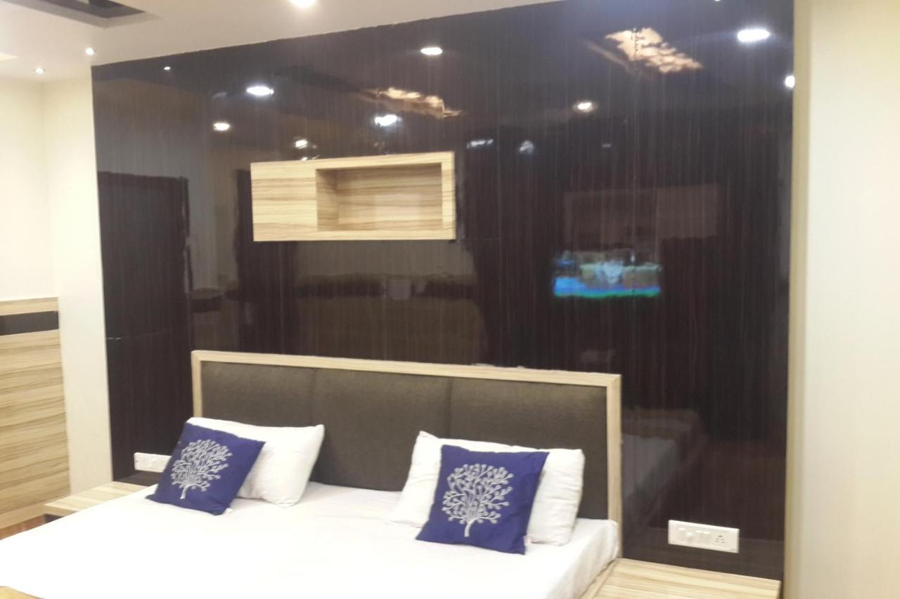 Oyo 86669 Arnav Residency Hotel Nuova Delhi Esterno foto